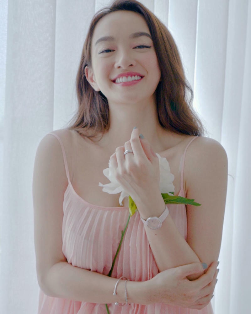 Kaity Nguyễn bikini diện thiết kế gợi cảm tinh tế