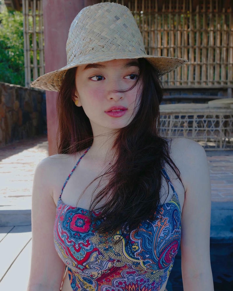 Kaity Nguyễn bikini thần thái tự tin nổi bật