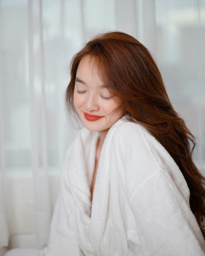 Kaity Nguyễn bikini vẻ ngoài quyến rũ tự nhiên