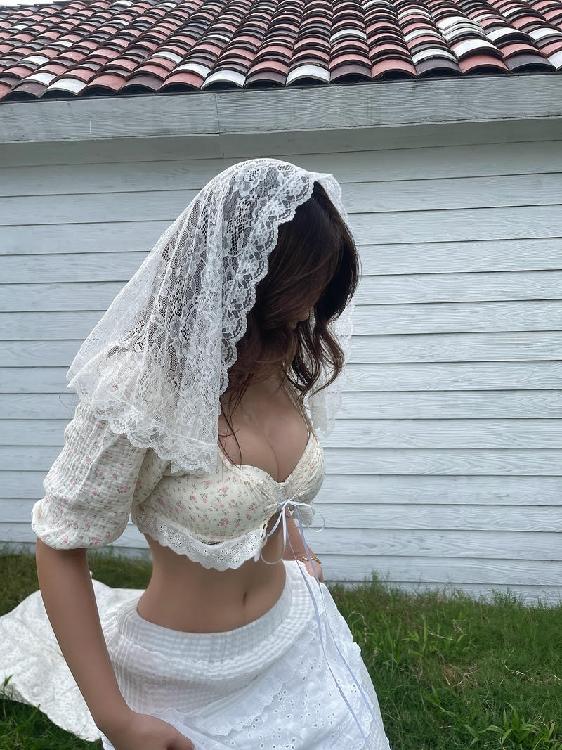 Nhìn khe vú này cặc cứng ngắc