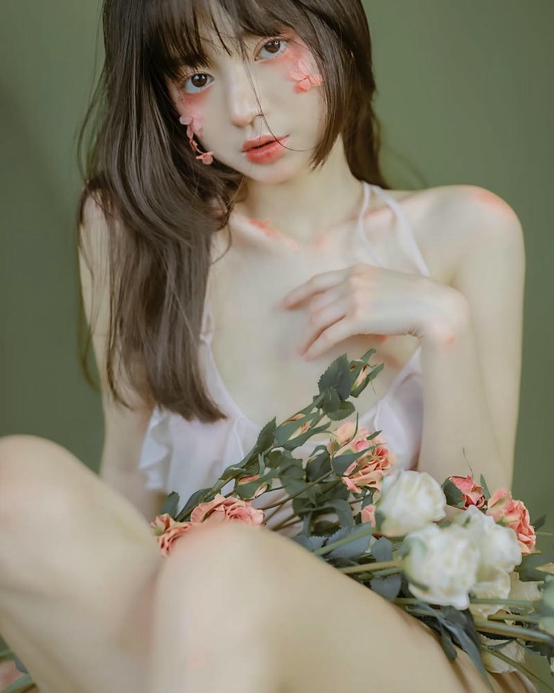 Vũ Ngọc Kim Chi bikini phong cách tự nhiên đẹp