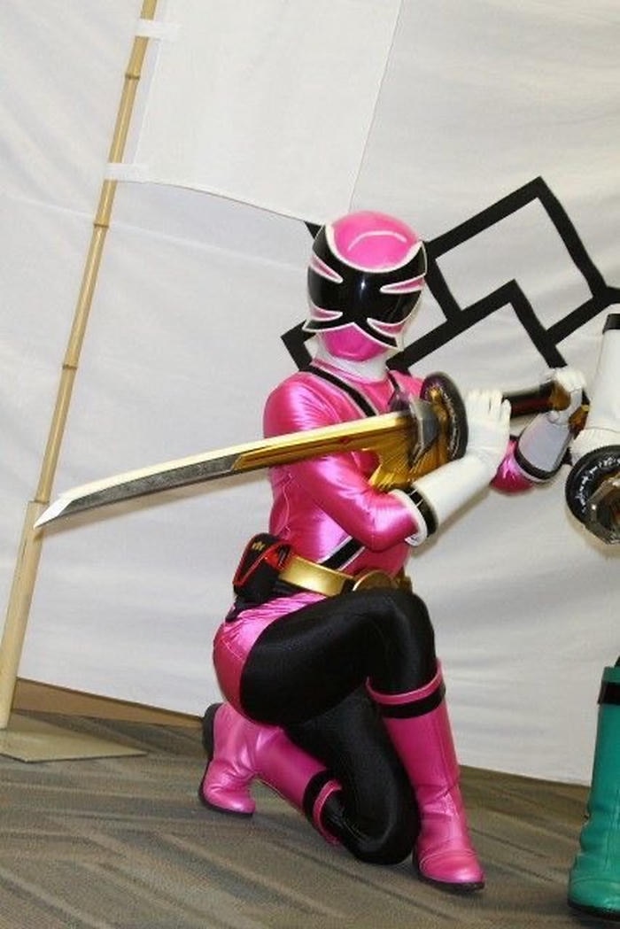 ảnh cosplay siêu nhân chi tiết rõ nét