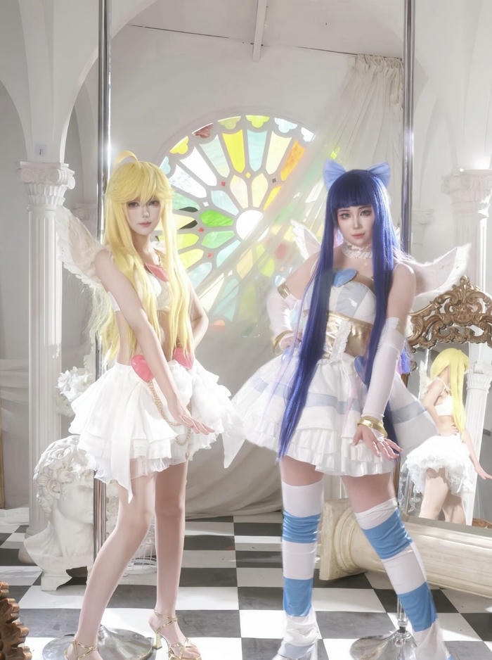 ảnh cosplay thiên thần tổng thể sáng rõ
