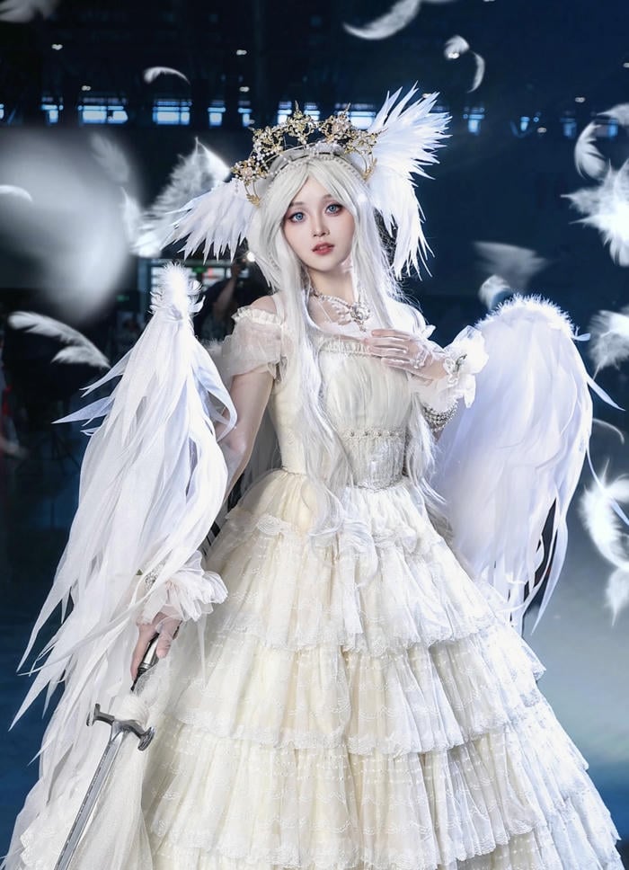 ảnh cosplay thiên thần váy trắng dài