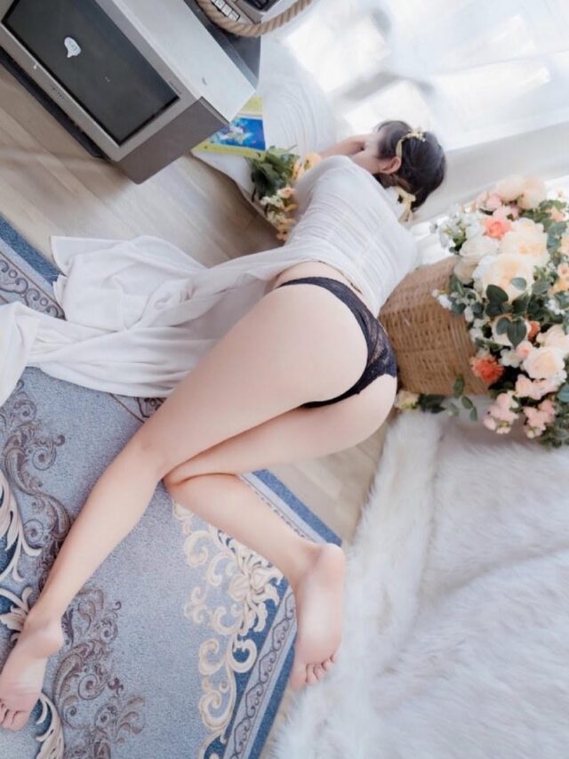Ngắm nhìn 259+ ảnh sex áo dài lộ hàng nóng bỏng cực dâm