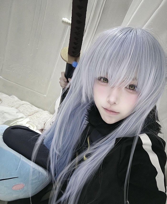hình ảnh cosplay Rimuru đường may sắc nét
