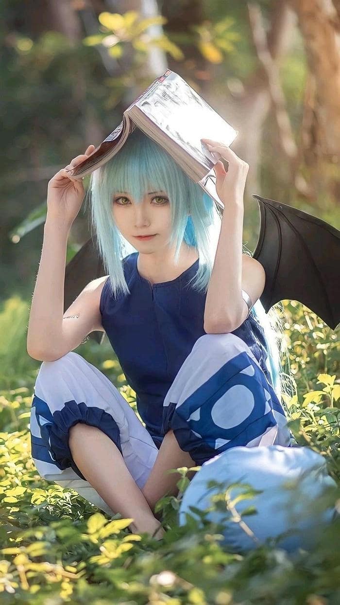 hình ảnh cosplay Rimuru góc chụp cận
