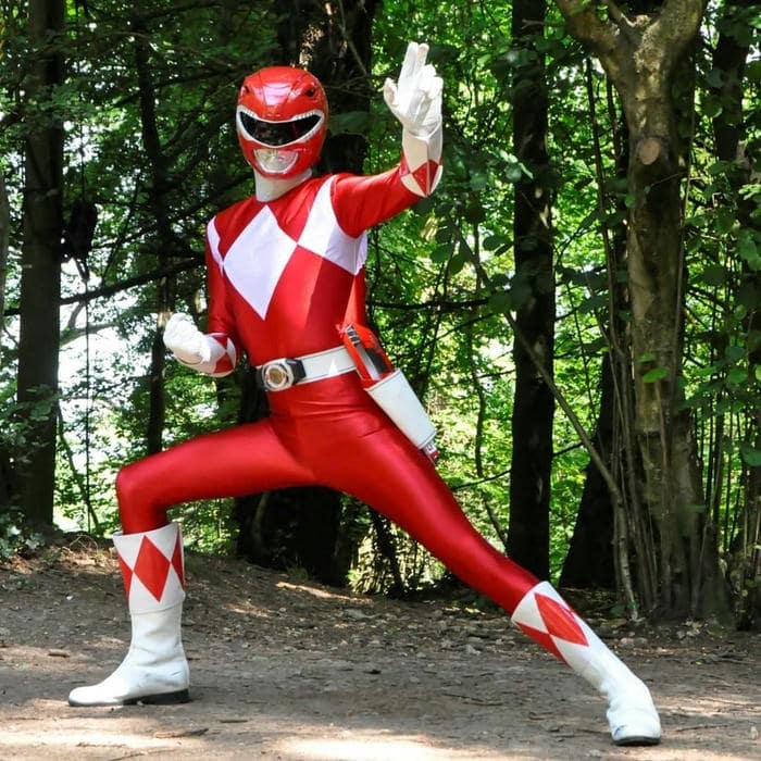 hình ảnh cosplay siêu nhân nền hoàng hôn