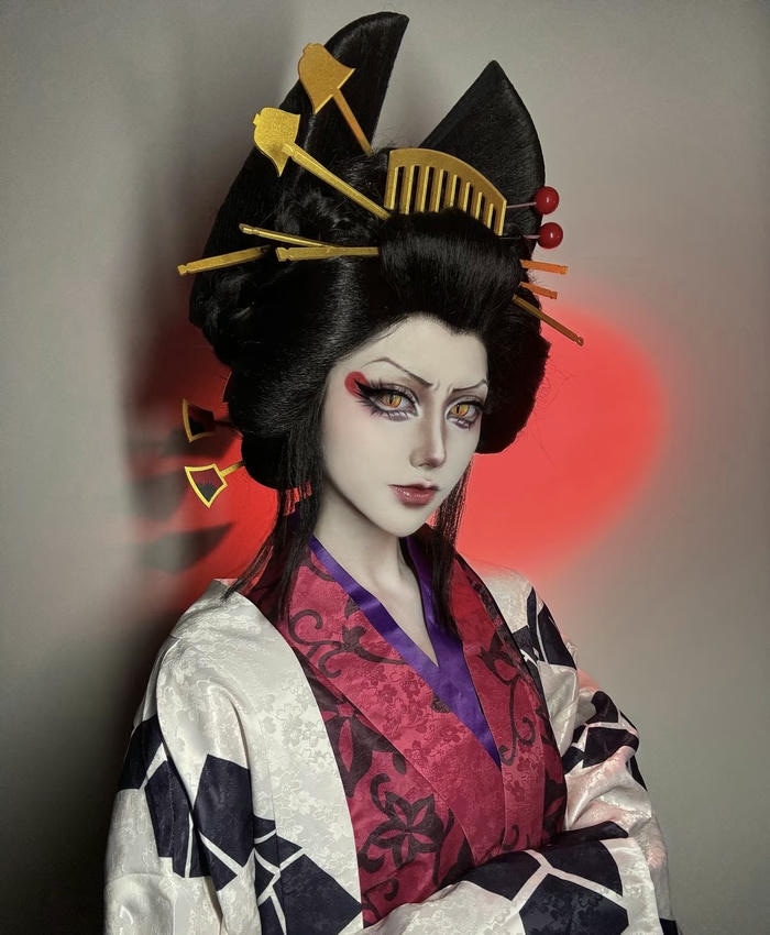 hình cosplay Daki chi tiết trang điểm đậm