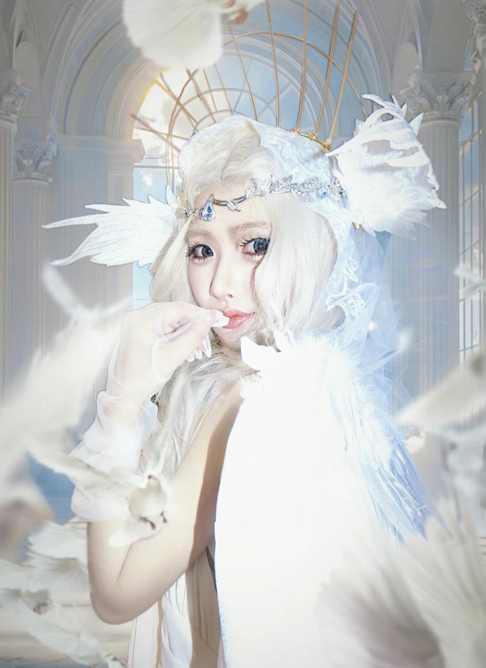 hình cosplay thiên thần găng tay trắng dài