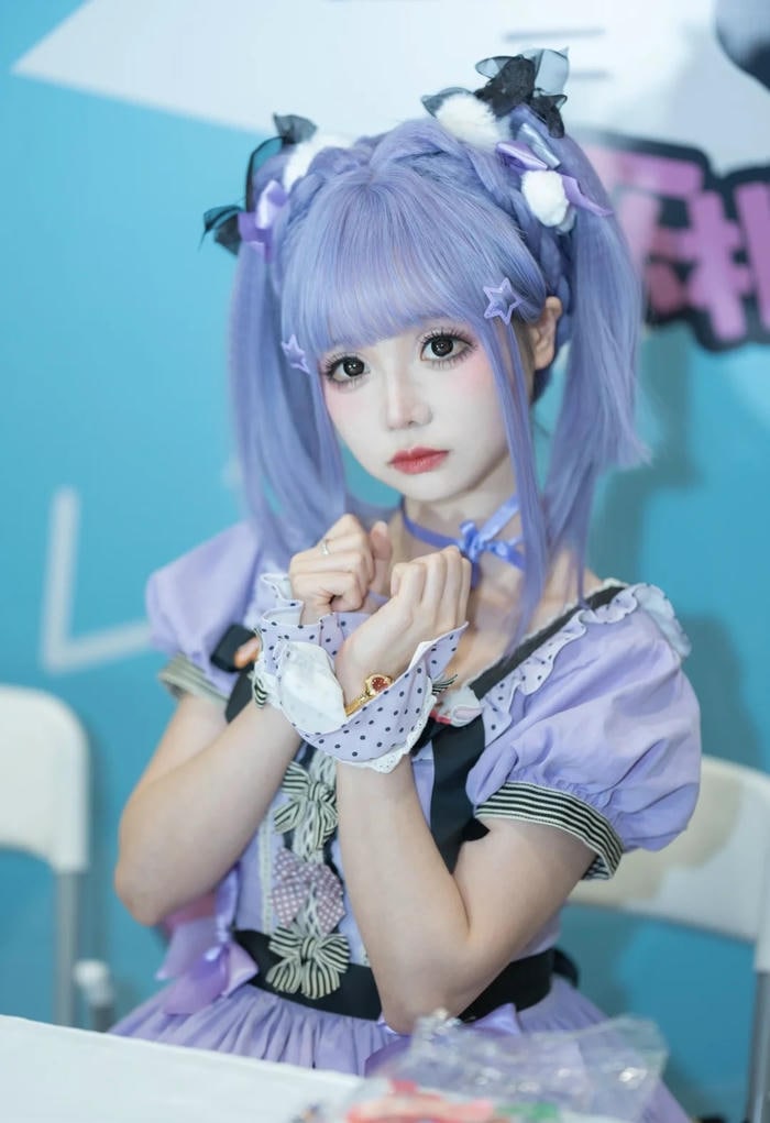phụ kiện đầy đủ gái xinh cosplay nhân vật anime