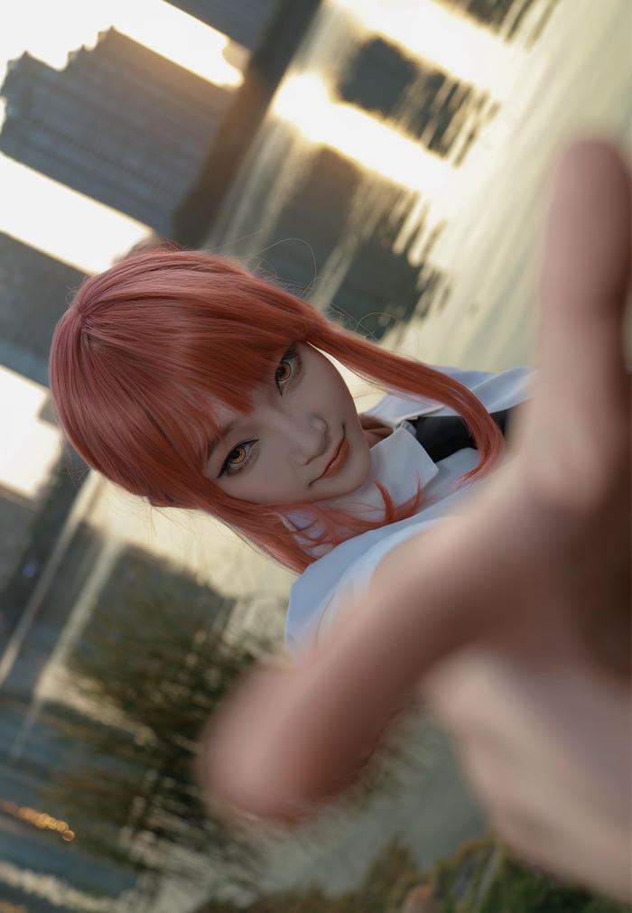 Ảnh Makima cosplay thần thái bí ẩn cuốn hút