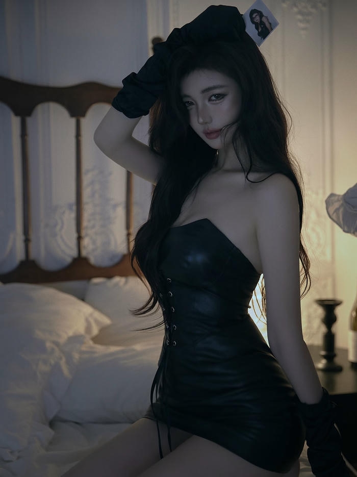 Ảnh gái xinh nóng bỏng diện trang phục dạ tiệc sang trọng