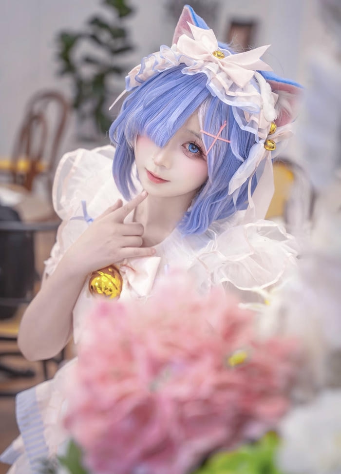 Bức ảnh Rem cosplay góc chụp cận mặt