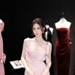 Bức ảnh gái xinh mặc pinky diện váy hai dây nổi bật