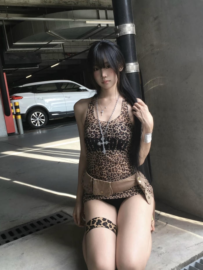 Bức ảnh gái xinh nóng bỏng khoảnh khắc tạo dáng đầy nghệ thuật