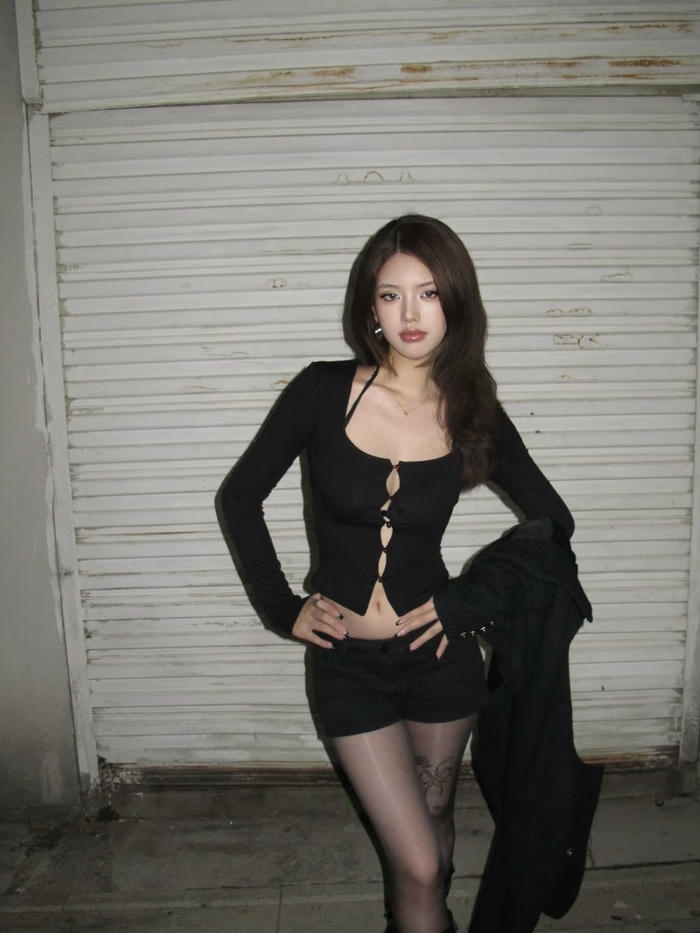 Hình ảnh gái xinh mặc quần tất vẻ đẹp hiện đại thanh thoát