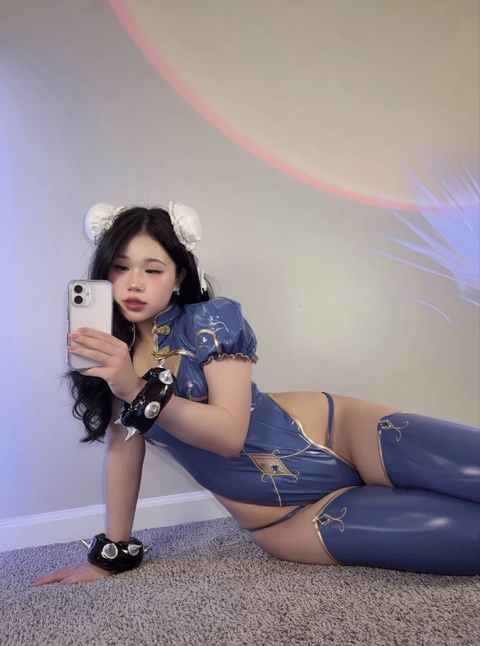 Nữ sinh hot với ảnh lồn còn trinh gợi cảm