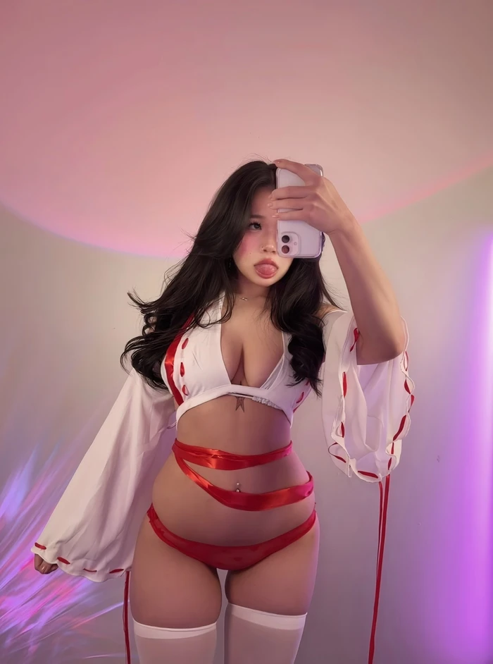Nữ sinh teen sexy mu hồng còn trinh