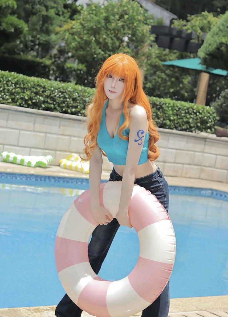 Trang phục năng động tái hiện nhân vật Nami