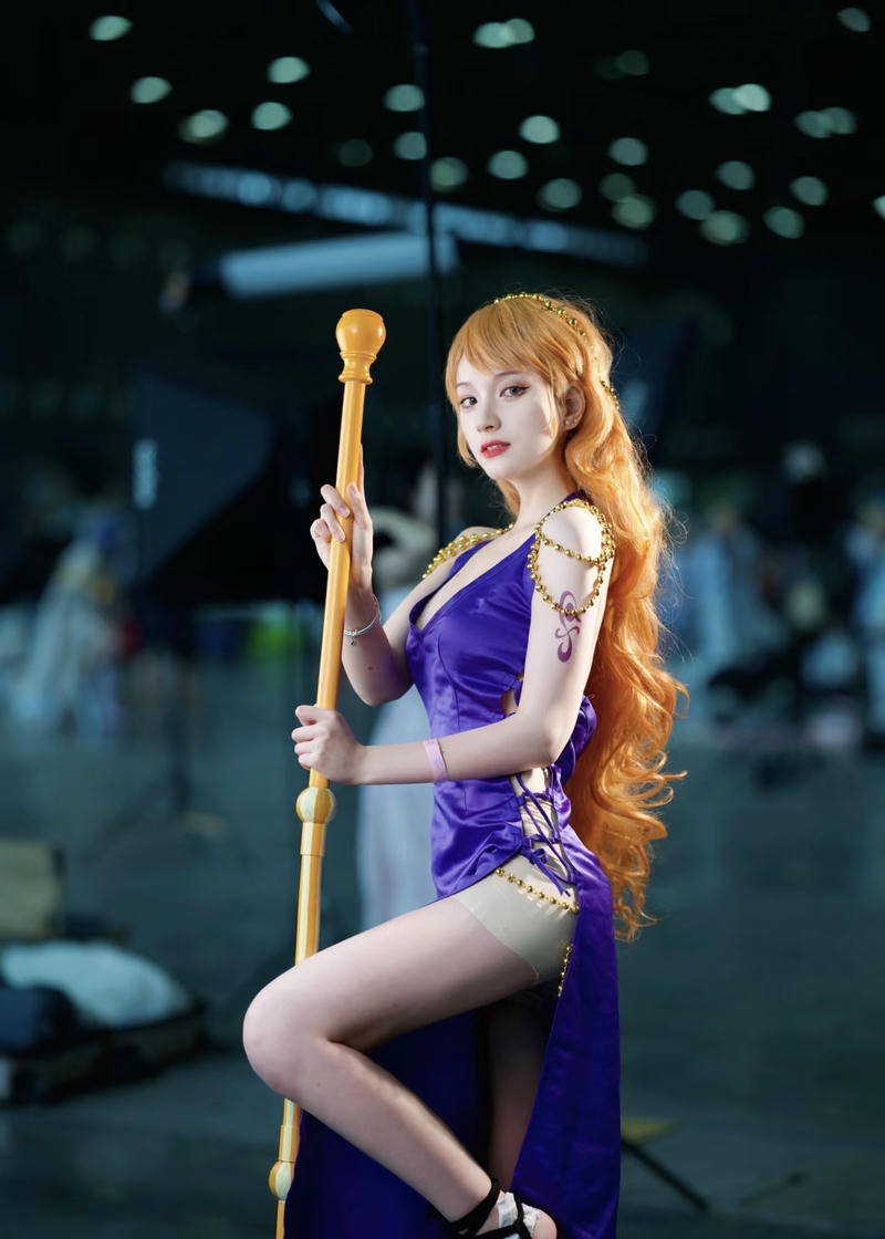 Trang phục trẻ trung tái hiện nhân vật Nami