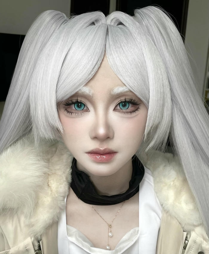 ảnh cosplay Frieren ánh nhìn xa