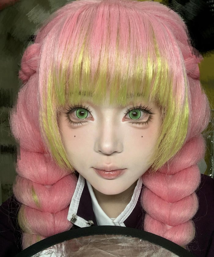 ảnh cosplay Mitsuri chi tiết sắc nét