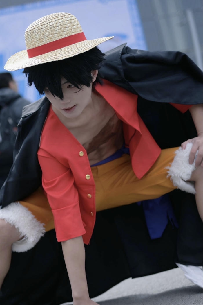ảnh cosplay One Piece khung hình rộng