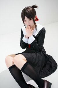 hình ảnh cosplay Kaguya váy xếp ly