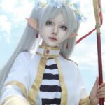 hình cosplay Frieren ánh mắt trầm