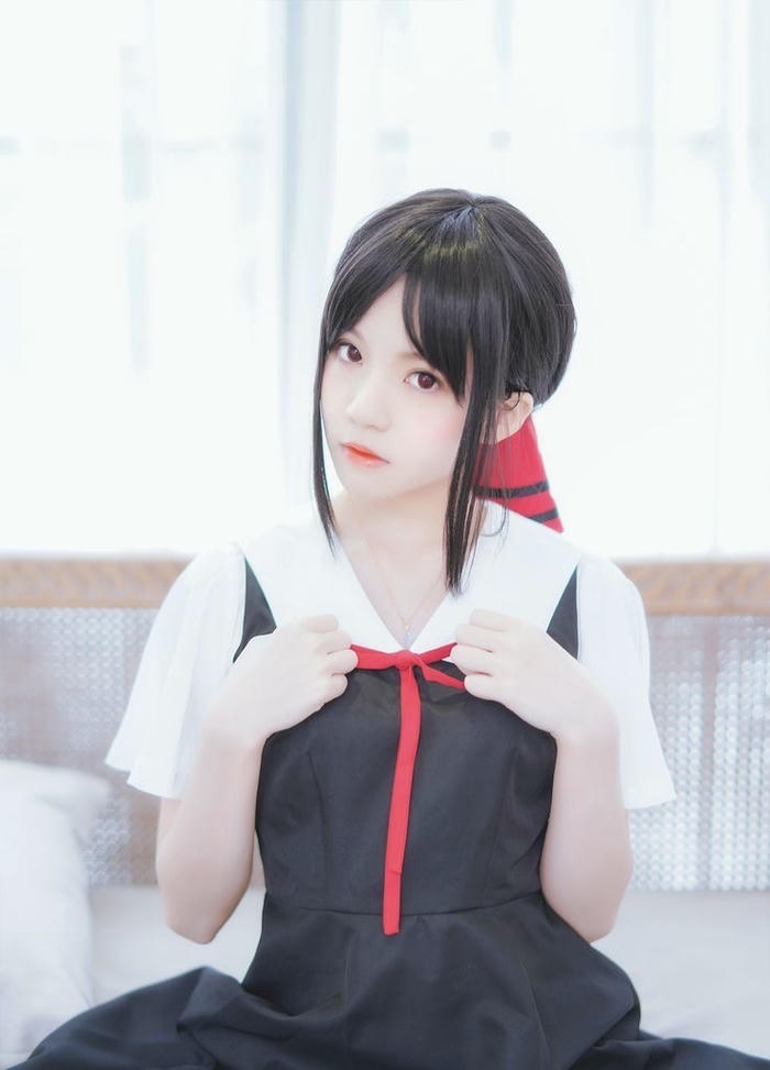 hình cosplay Kaguya tóc đen óng