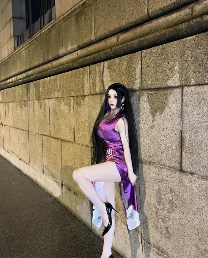 hình cosplay One Piece hiệu ứng ánh sáng