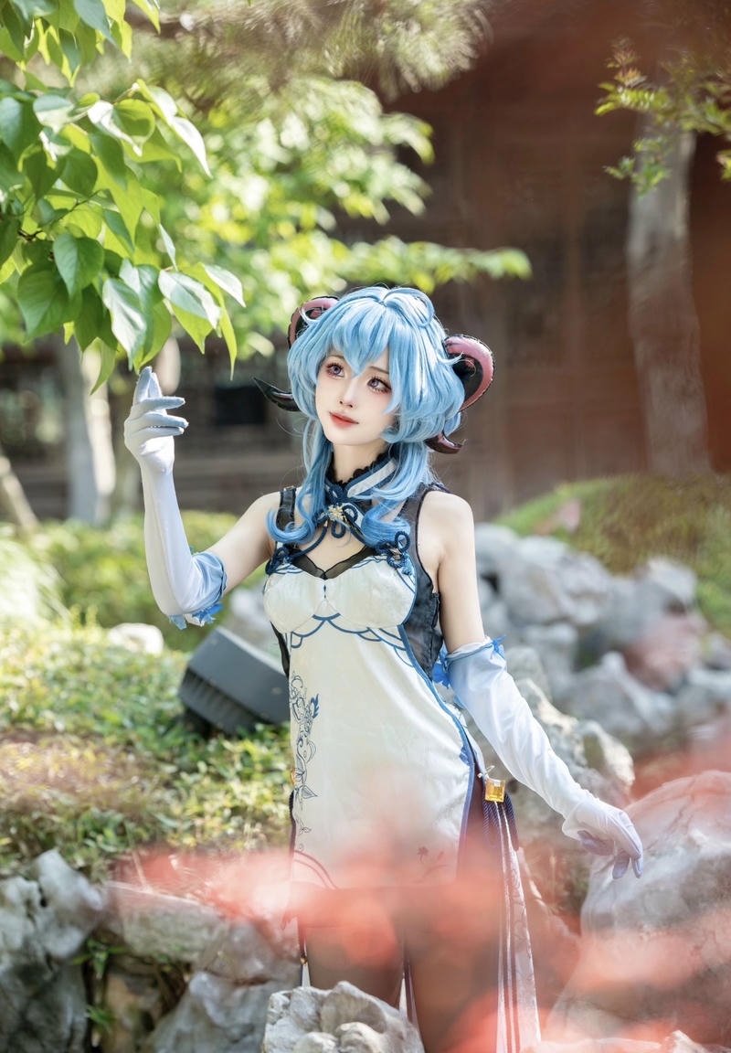 Ảnh cosplay Ganyu tạo hình gọn gàng thanh mảnh