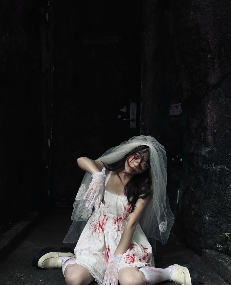 Ánh nhìn sâu thẳm của nhân vật cô dâu ma