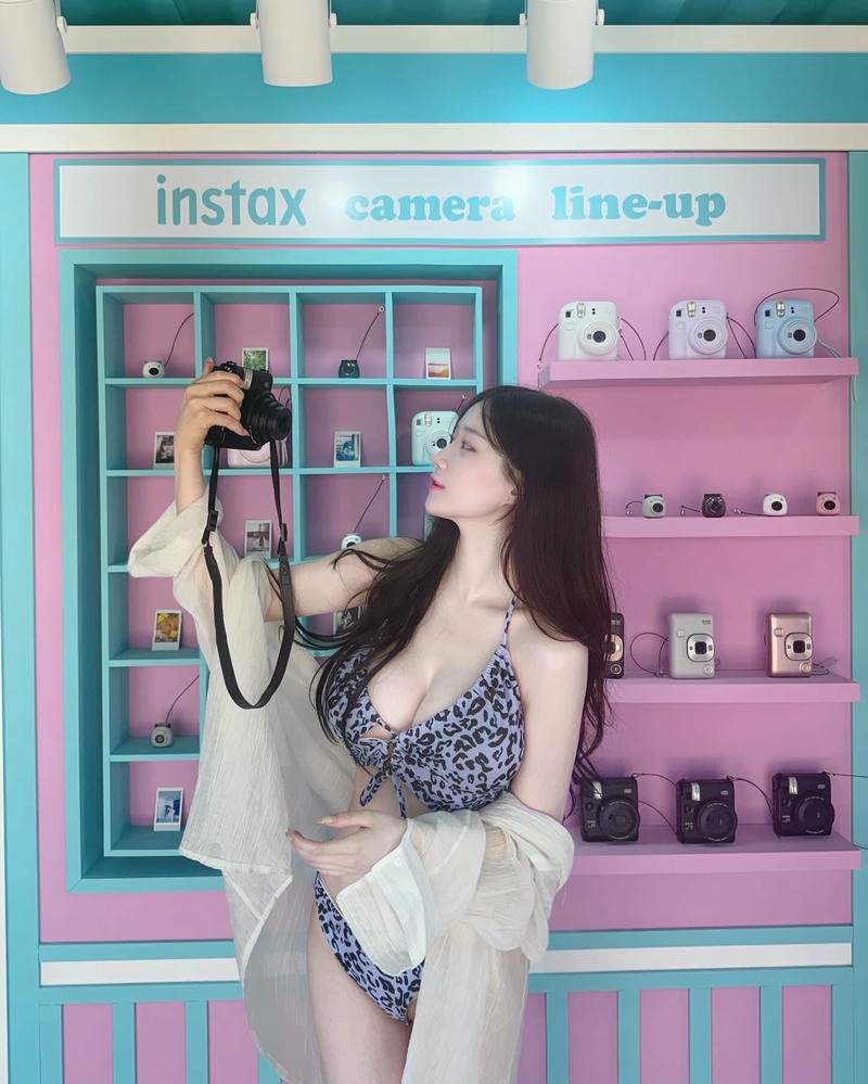 Asuna bikini Seoul phong thái quyến rũ đẹp tinh tế