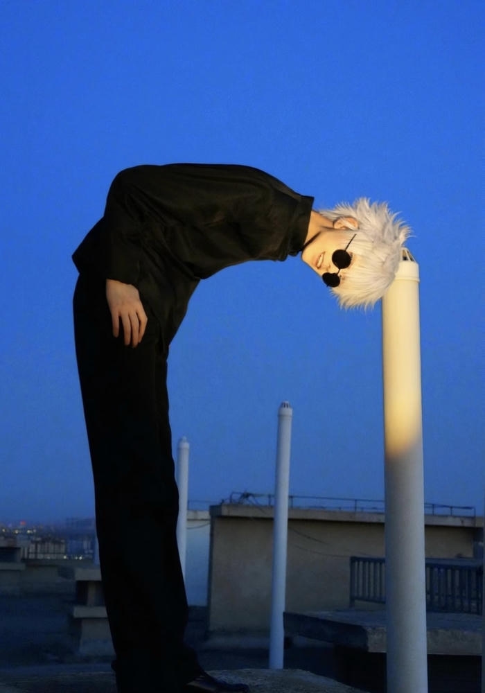 Bức ảnh cosplay Gojo tạo hình đầy mê hoặc