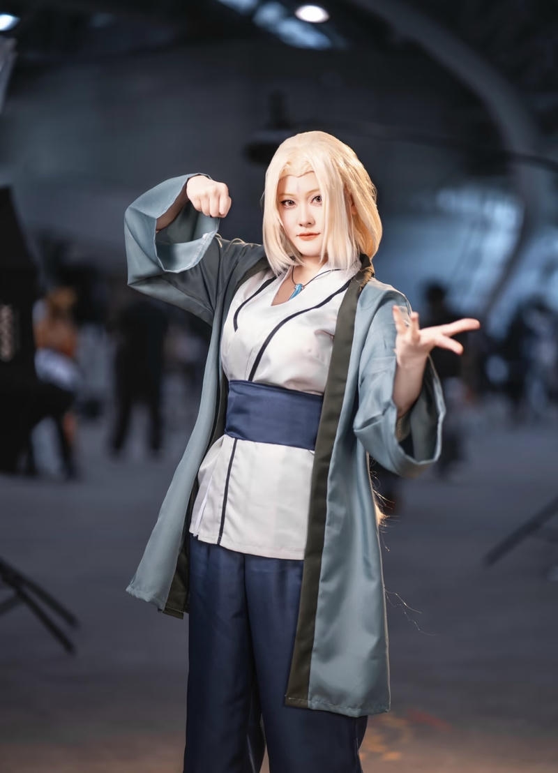 Chi tiết thần ấn tím thể hiện nhân vật Tsunade