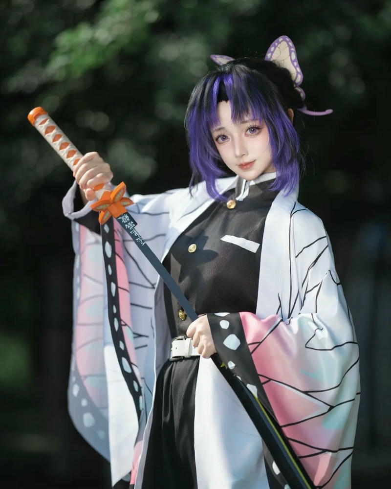 Cosplay Shinobu thể hiện cảm xúc chân thật tự nhiên