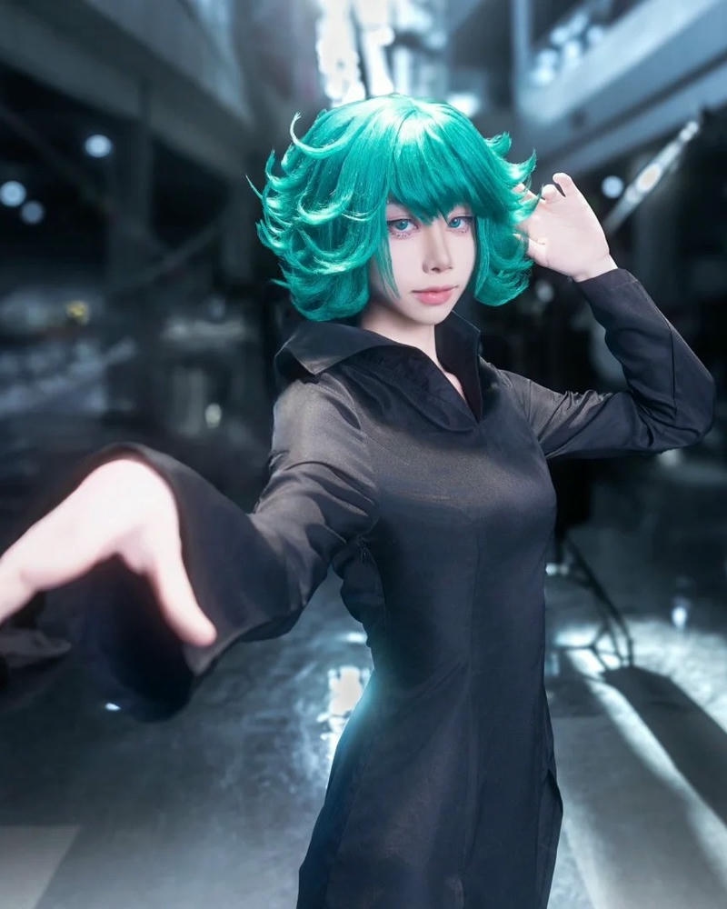 Cosplay Tatsumaki ánh nhìn mạnh mẽ thu hút ánh mắt