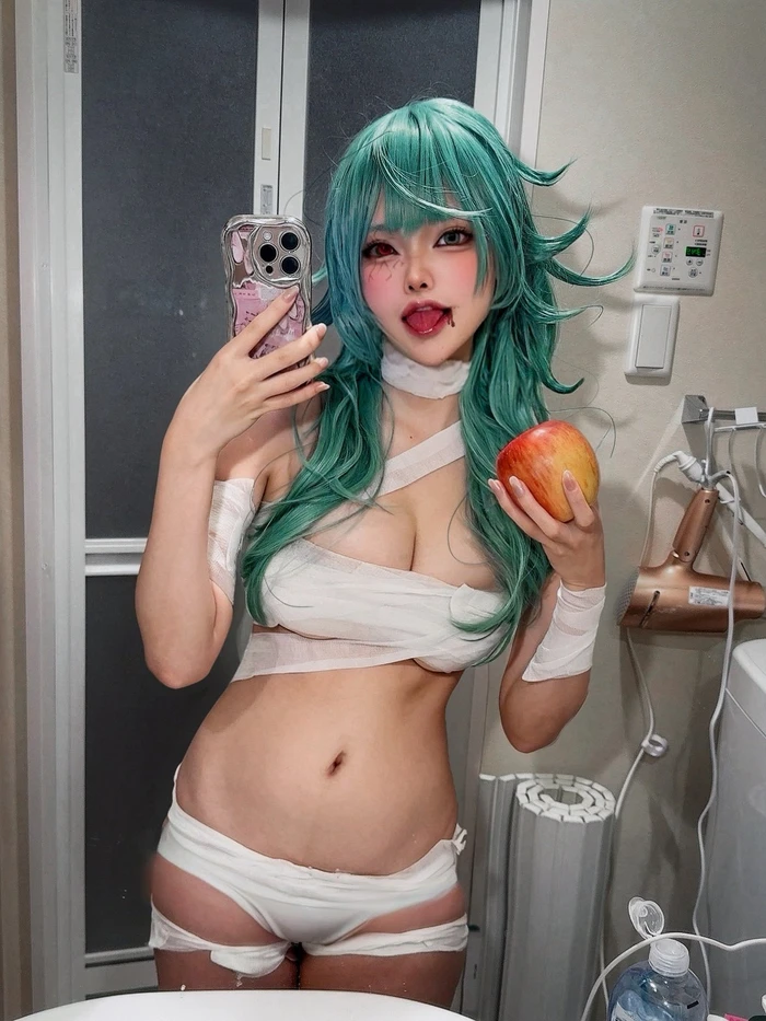 Gái đẹp cosplayer gợi tình ngực tròn sexy cuốn hút