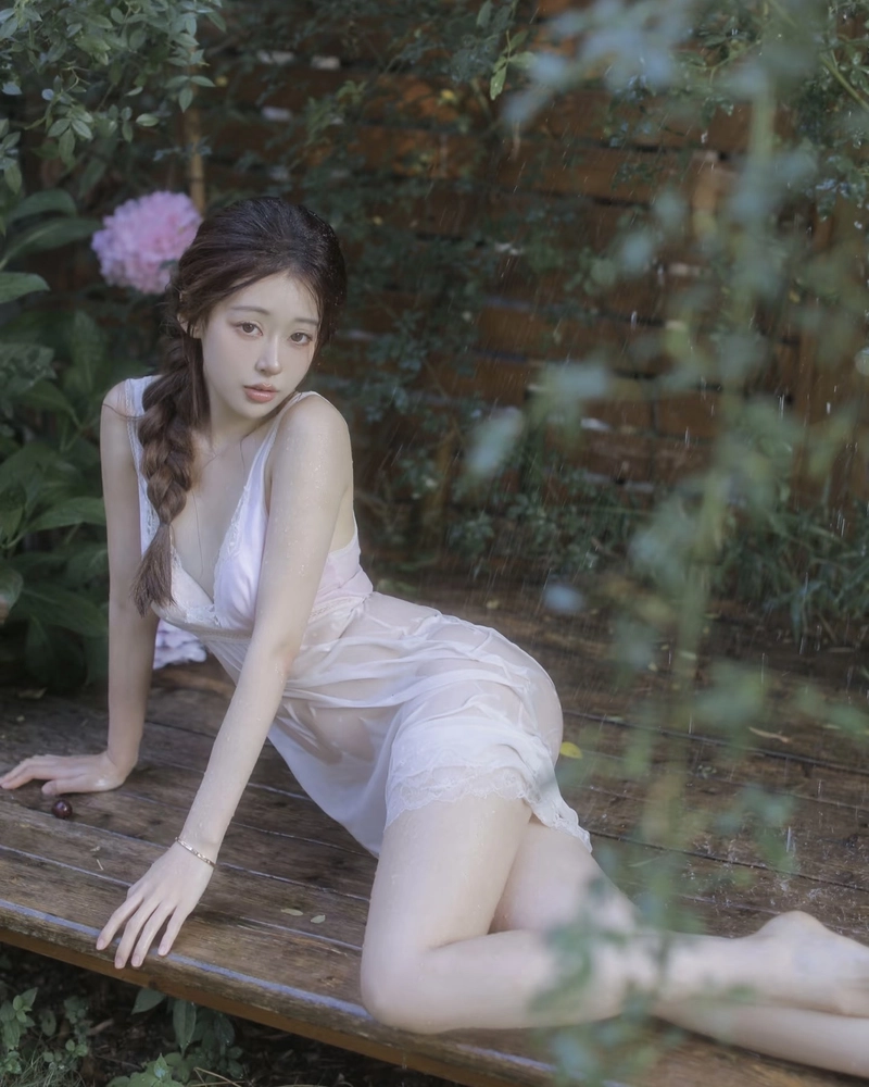 Gái xinh mlem tạo dáng quyến rũ đầy sức hút