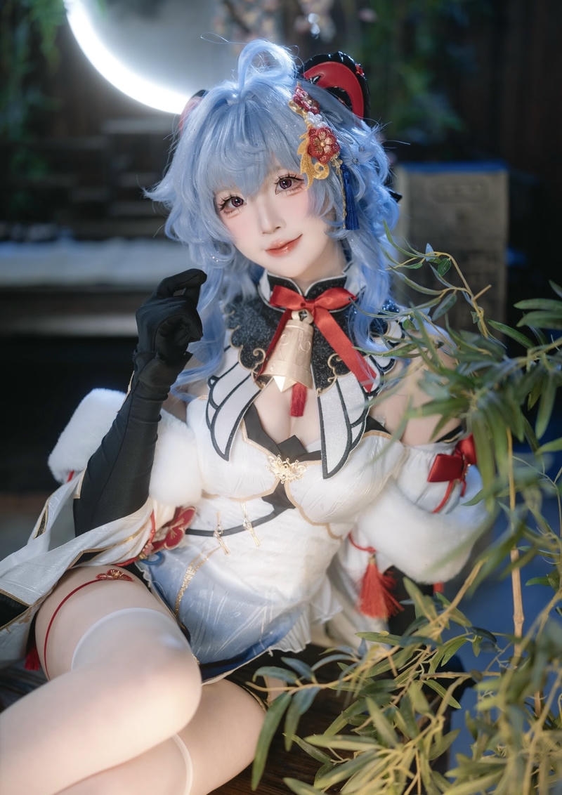Ganyu cosplay biểu hiện kín đáo đầy cuốn