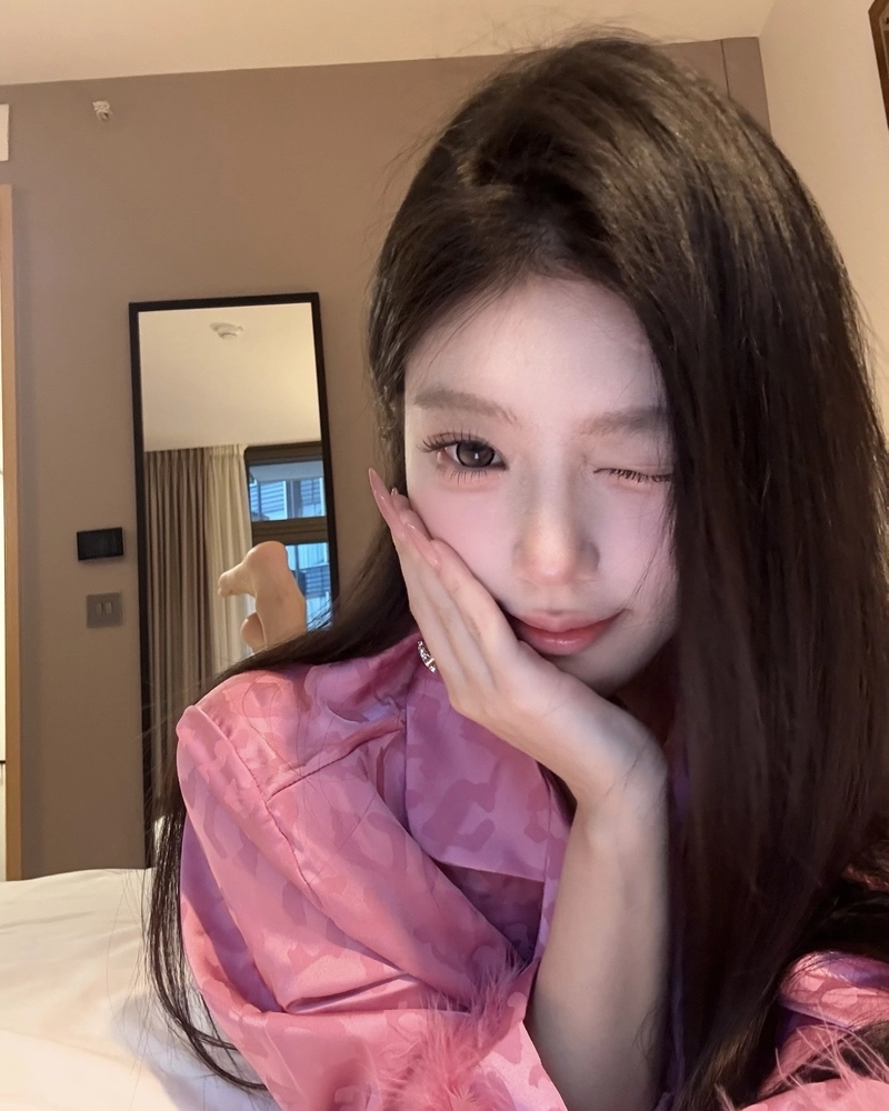 Gương mặt xinh xắn ảnh gái xinh tự sướng nổi bật