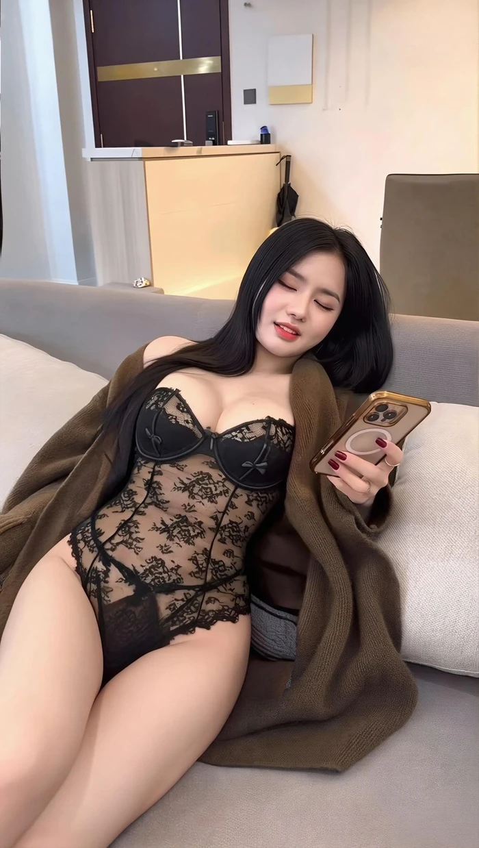 Hình ảnh vú khủng sexy căng tròn mê hoặc