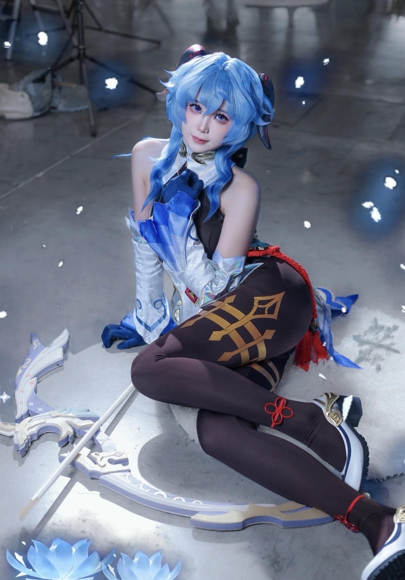 Hình cosplay Ganyu mang cảm giác tĩnh lặng mùa đông