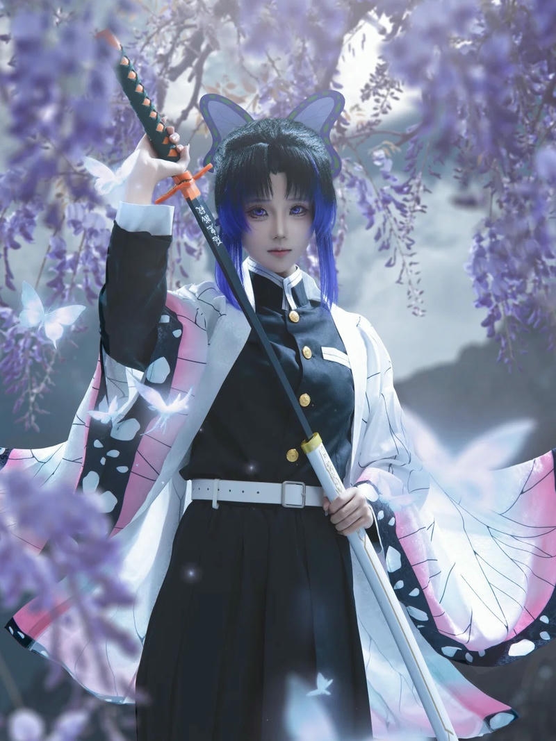 Hình tượng Shinobu mang nét uyển chuyển nổi bật