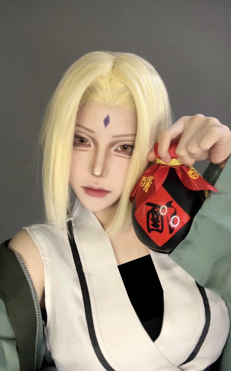Hình tượng Tsunade nổi bật với dấu ấn trên trán