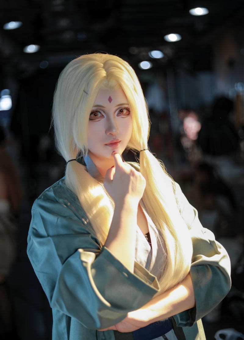 Mái tóc vàng óng tái hiện hình ảnh Tsunade