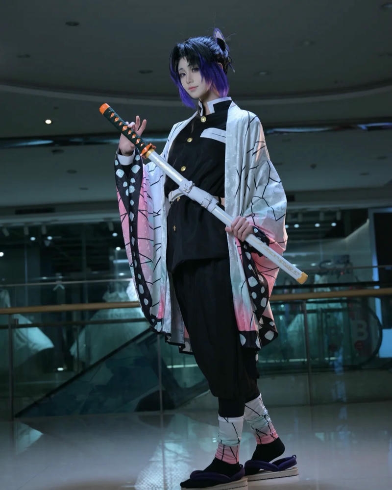 Mỹ nhân thể hiện Shinobu phong thái mềm mại