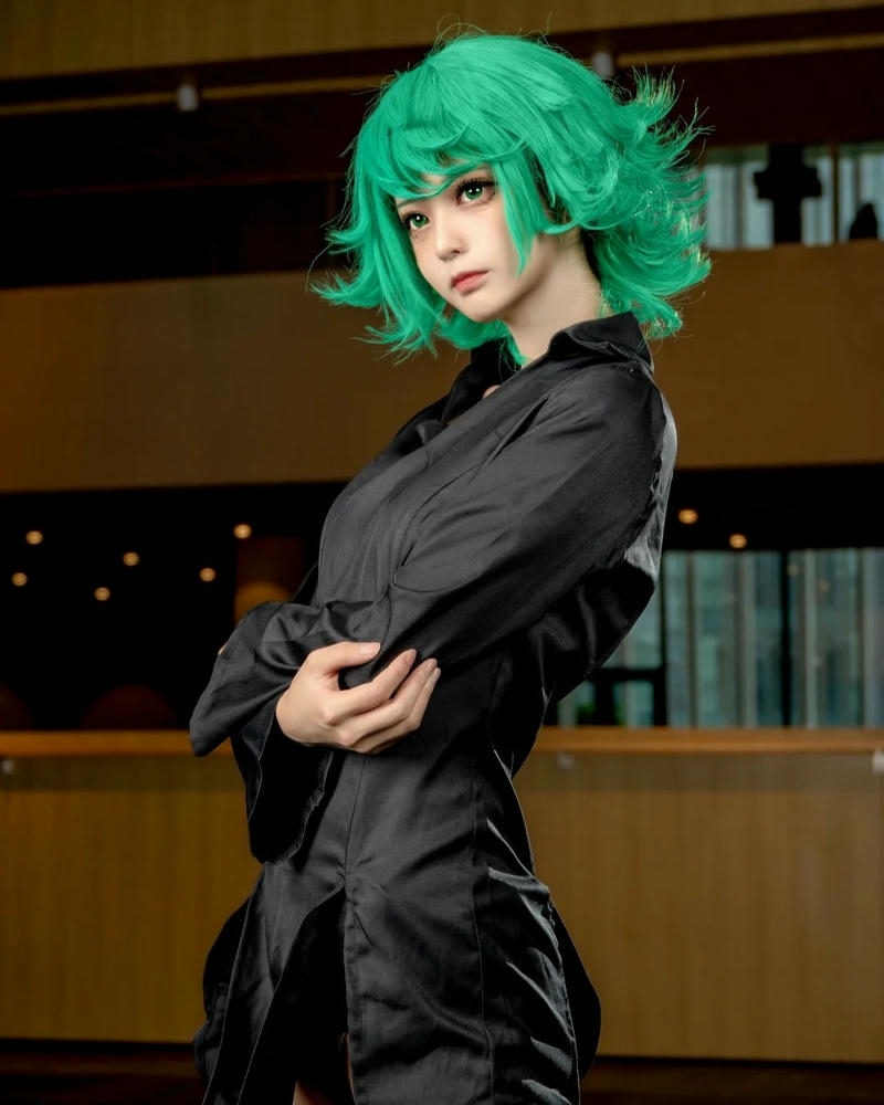 Mỹ nhân thể hiện Tatsumaki phong thái mạnh mẽ